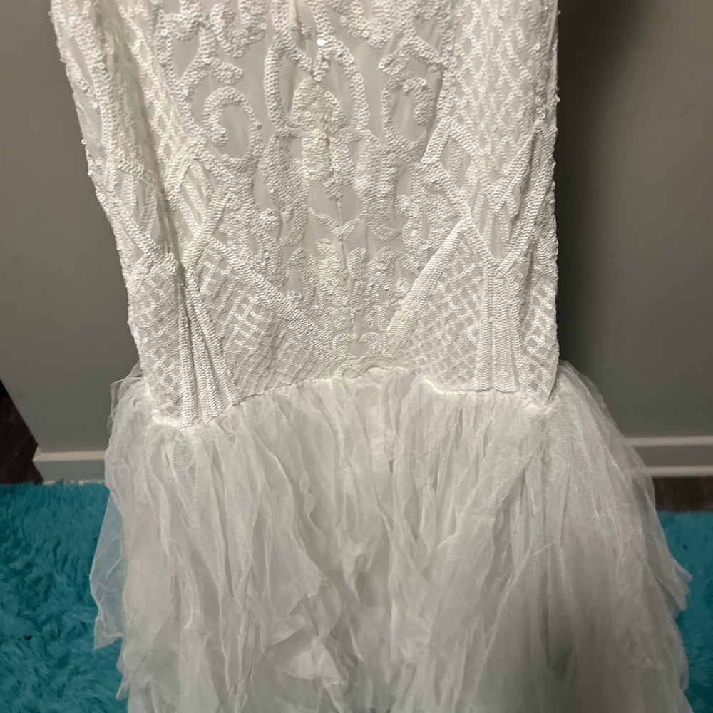 Fashion Nova Wedding Dress - Picture 5 of 6